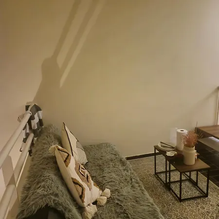 Etage D'un Duplex Au 17eme Arr De , Vue Sur Le Defense, A 10min Des Champs Elysee Parigi